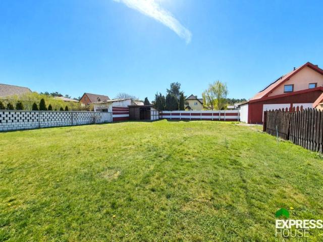 Werbeny 766 m², Józefów