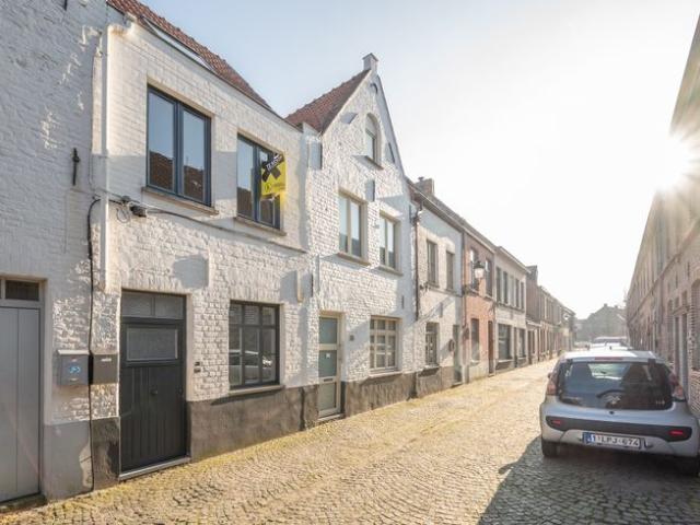 Werkelijk instapklare woning te Brugge centrum!