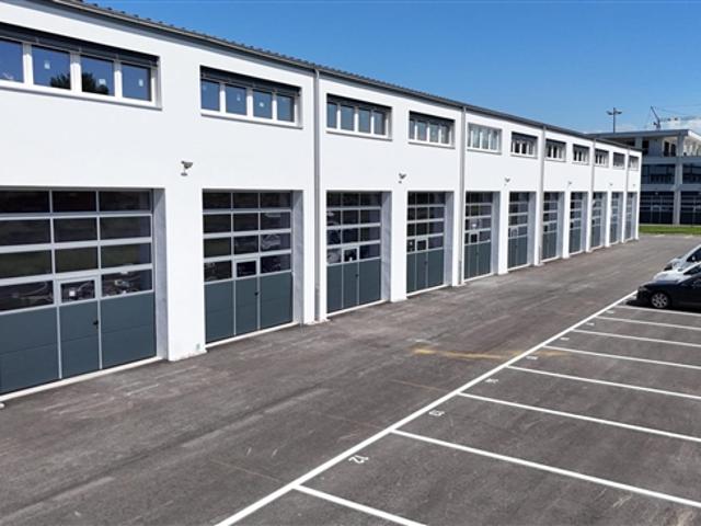 Werkstatt, Büro oder Lagerhaus – modularer Raum zur Miete in Domdidier