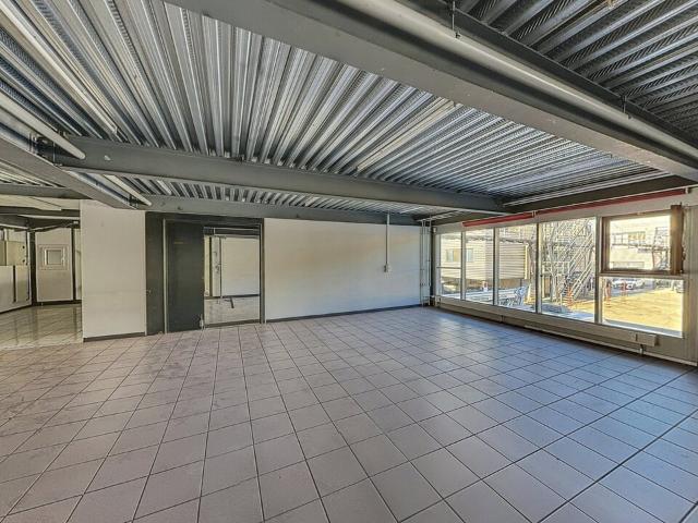 Atelier oder Büro? Gestalten Sie Ihren Raum nach Mass.