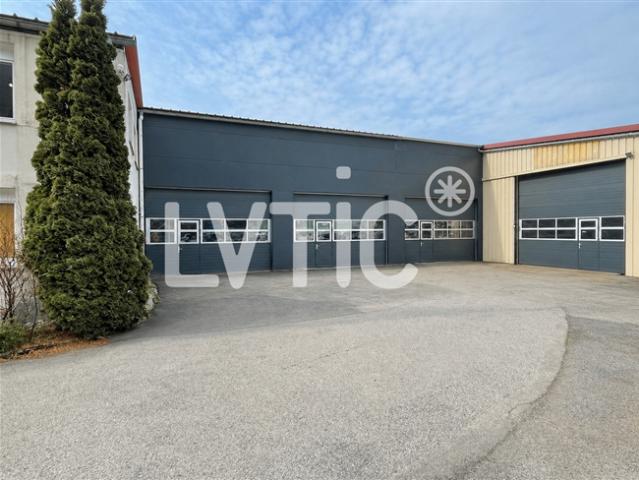 Werkstatt, Lager, Büros 1500 m2 teilbar zu vermieten in Villeneuve