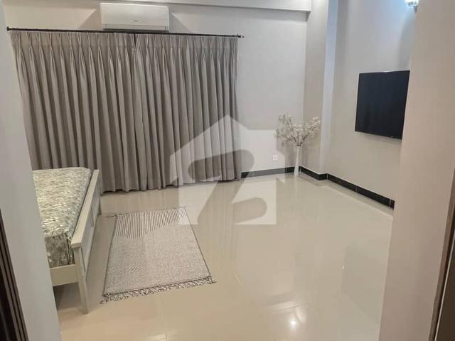 West Open 3 Bed DD Flat For Sale Askari 5 Sector J 2750 Sq Fet Renovated