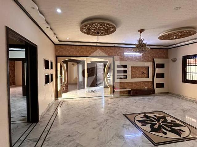 West Open 500 Yards Most Spacious Fully Renovated Ready To Move House For Rent At Most Prime Location In Reasonable Demand