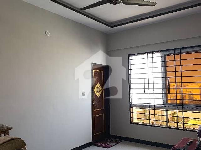 West Open Corner Apartment Is For Sale