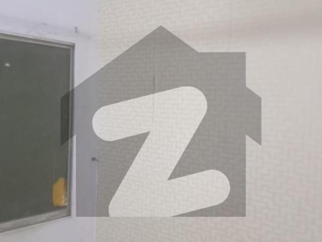 West open flat for rent defence view society