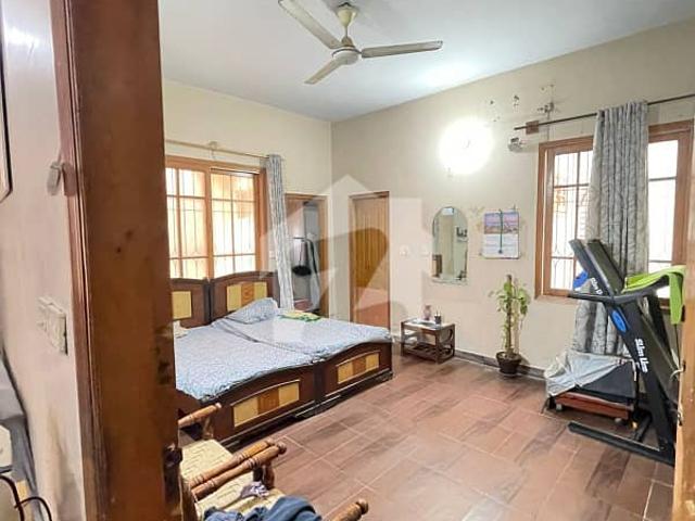West Open G+1 House 240 Yards For Sale Near Lasania Restaurant Gulshan E Iqbal Block 10A Karachi