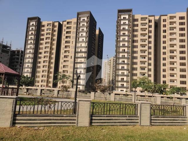 West Open Ready To Move Flat 4Bed DD In Askari 6 Karachi 3000 sq feet