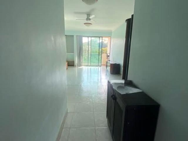 West Bay Condominium D5, Condominium
