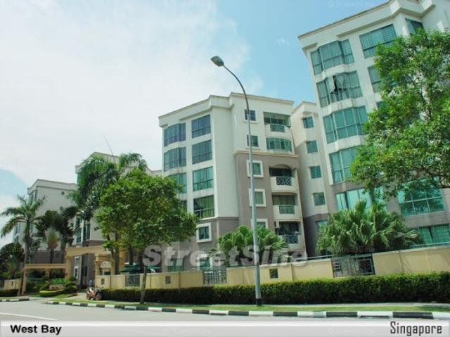 West Bay Condominium D5, Condominium