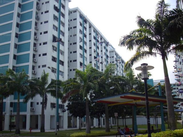 West Coast Road Clementi, HDB Executive
