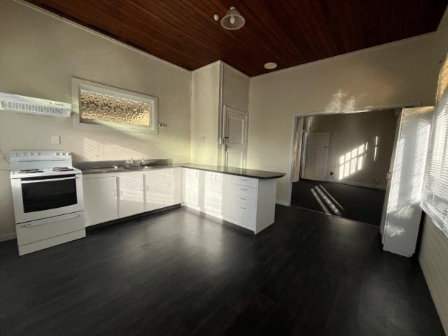 west end, 4 bedrooms