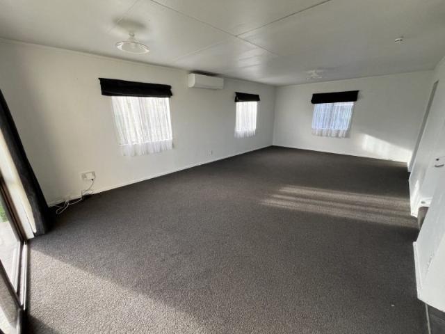 West End, 5 bedrooms