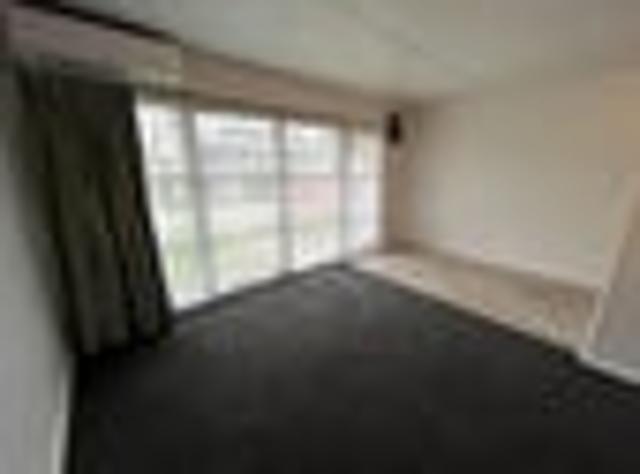 West End, 1 bedroom, $440 pw