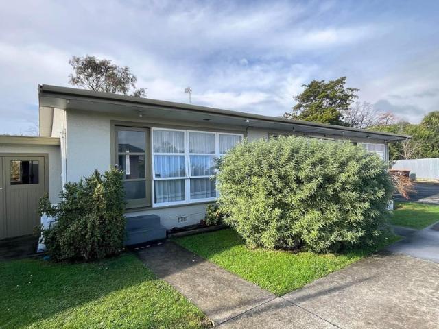west end, 1 bedroom