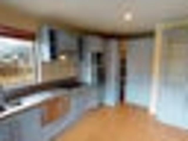 West End, 2 bedrooms, $600 pw