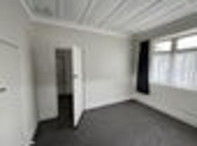 West End, 3 bedrooms, $600 pw