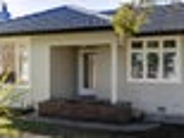 West End, 3 bedrooms, $700 pw