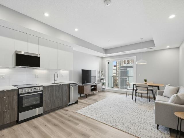 West Garneau 2 Bed 2 Bath D5 [object Promise] for Rent