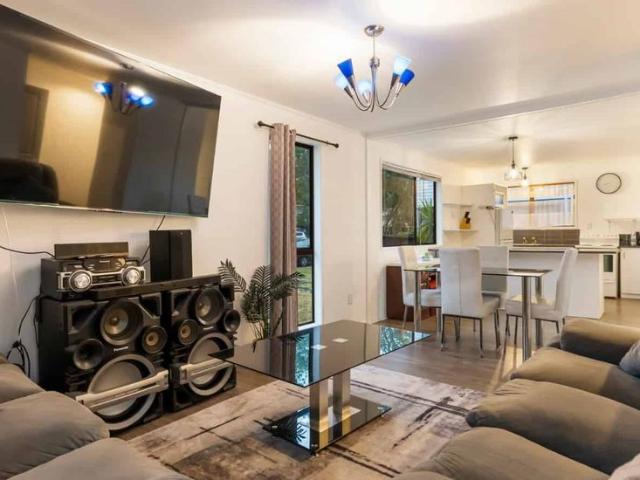 West Harbor 3 bedrooms with 1 bathroom