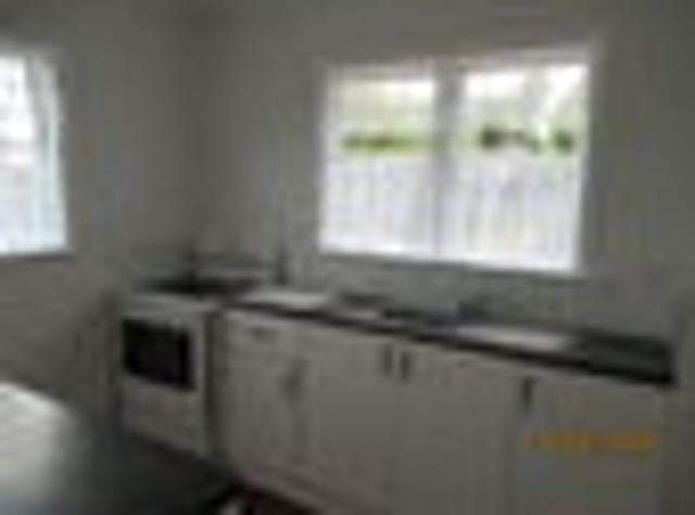 West Harbour, 3 bedrooms, $600 pw