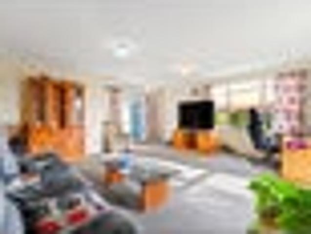 West Harbour, 3 bedrooms, $625 pw