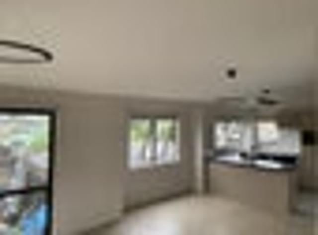 West Harbour, 3 bedrooms, $650 pw