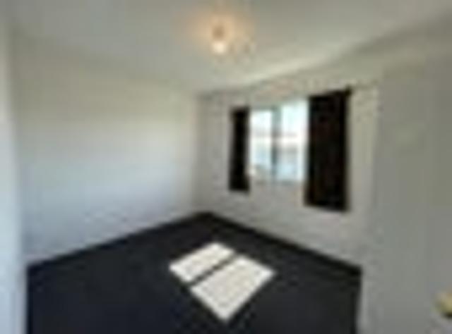 West Harbour, 2 bedrooms, $480 pw