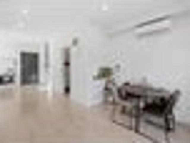 West Harbour, 2 bedrooms, $595 pw