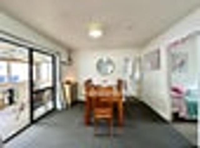 West Harbour, 4 bedrooms, $690 pw