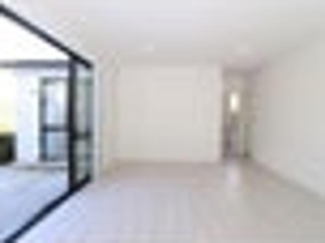 West Harbour, 4 bedrooms, $790 pw