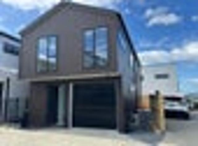 West Harbour, 4 bedrooms, $850 pw