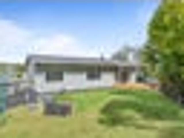 West Harbour, 5 bedrooms, $995 pw