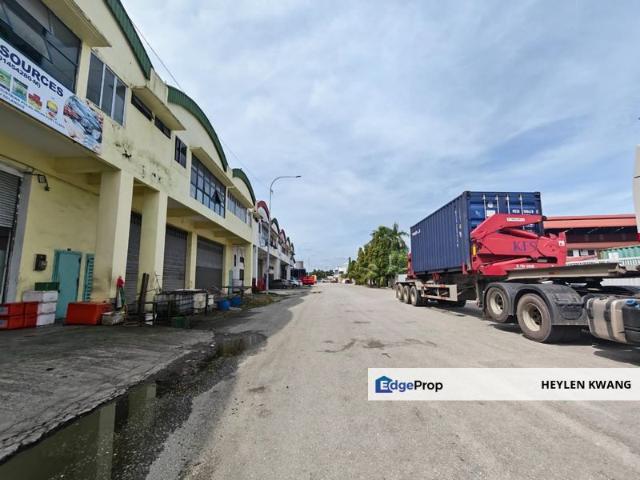 West Port, Pulau Indah
