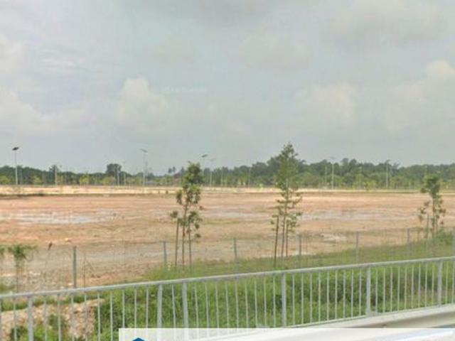 West Port, Pulau Indah