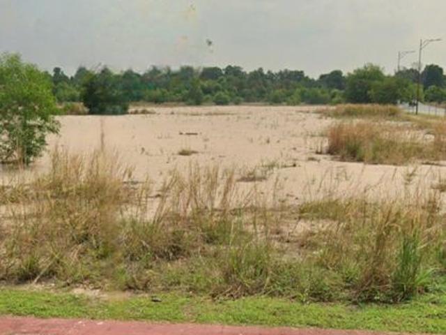 West Port, Pulau Indah