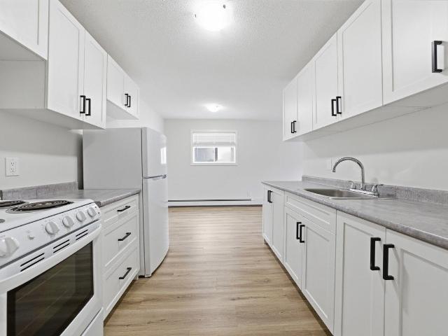 West Ridge Apartments 2 Bedroom Apartment for Rent at 208 Avenue V S, Saskatoon, SK S7M 3E3 Pleasant Hill