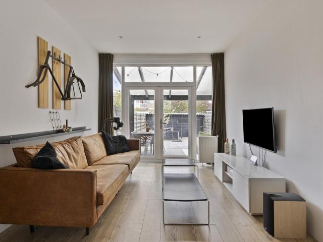 West Varkenoordseweg 249 C, 3074HW, Rotterdam, Zuid Holland 3074HW