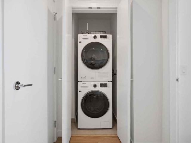 West 42 East 1 Bedroom Apartment for Rent at 277 West 42nd Ave, Vancouver, BC V5Y None Oakridge