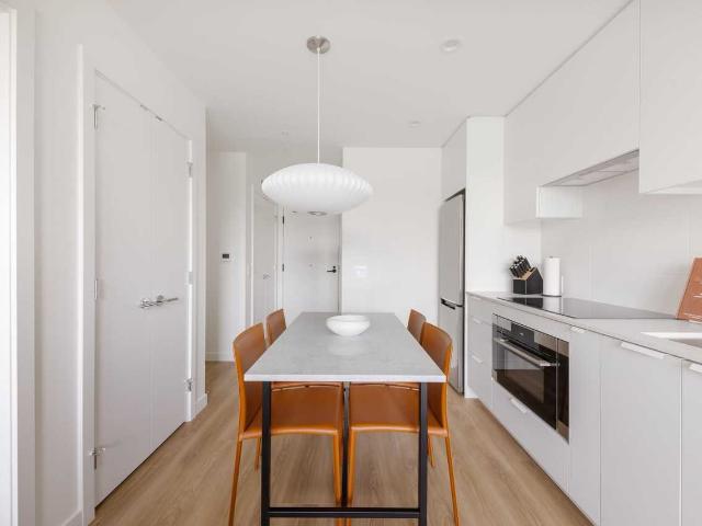 West 42 East 2 Bedroom Apartment for Rent at 277 West 42nd Ave, Vancouver, BC V5Y None Oakridge