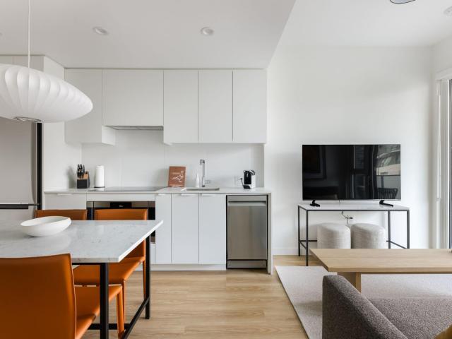 West 42 East C2 1 Bedroom + Flex [object Promise] for Rent