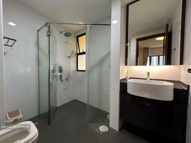 Westcove Condominium D5, Condominium