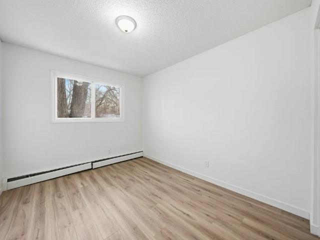 Westbrook Apartments 2 Bedroom Apartment for Rent at 205 Avenue R S, Saskatoon, SK S7M 2Y9 Pleasant Hill