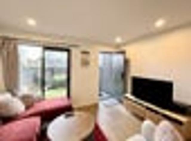 Westgate, 2 bedrooms, $590 pw