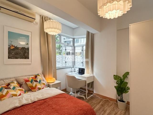 Wan Chai Bowrington Building [Landlord Ads] Low Floor 1 10|22/F Ensuite Room With Workspace Near Wan Chai Mtr | 61 Sq Ft 28Hse Administrator Message Hints