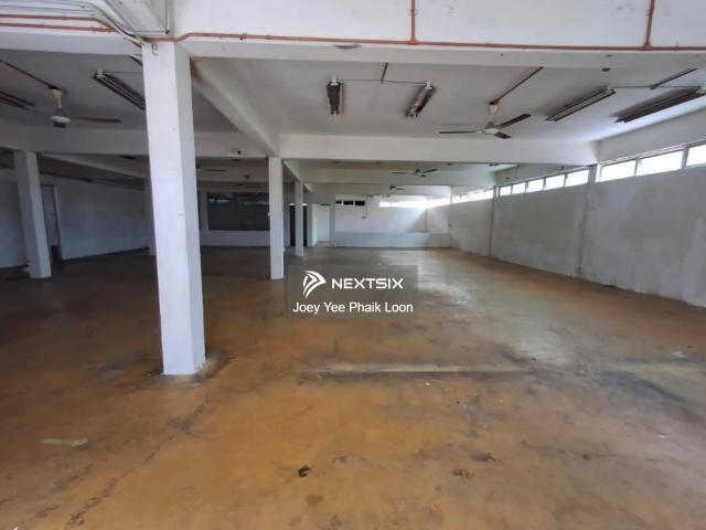 Westfield Points 3 Storey Commercial Corner Shoplot For Rent