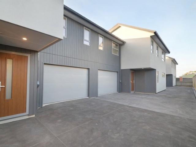 Westown, 4 bedrooms
