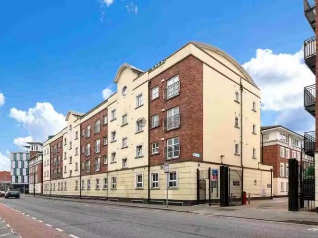 Westland Square, Pearse Street, Dublin 2 is for rent