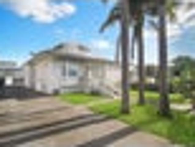 Westmere, 5 bedrooms, $1895 pw