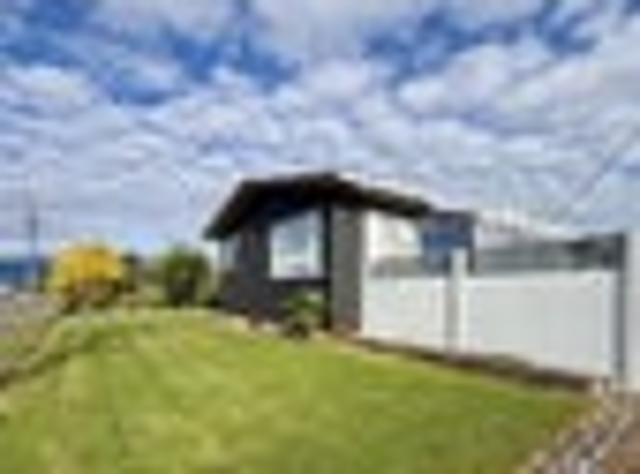 Westport, 1 bedroom, $285 pw