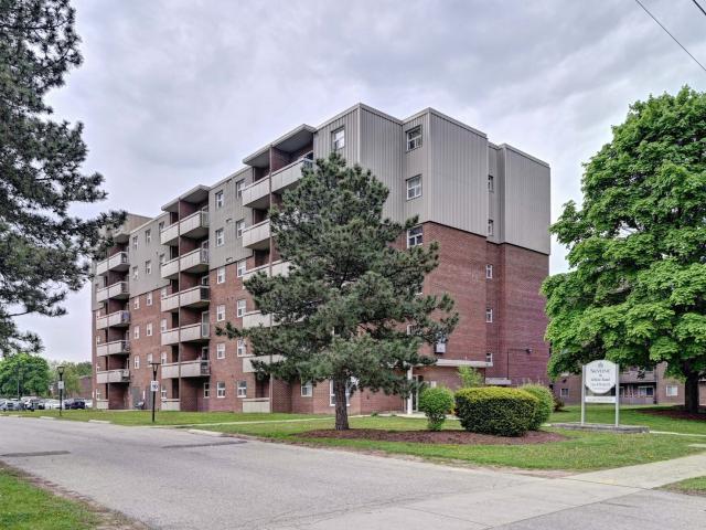 Westport Towers Apartments 1 Bedroom + Den, 1 Bathroom Apartment for Rent